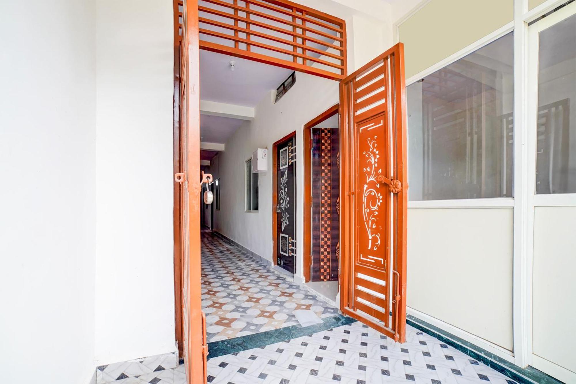 Hotel O T G M Shaliks Hotel Bhopal Exteriör bild